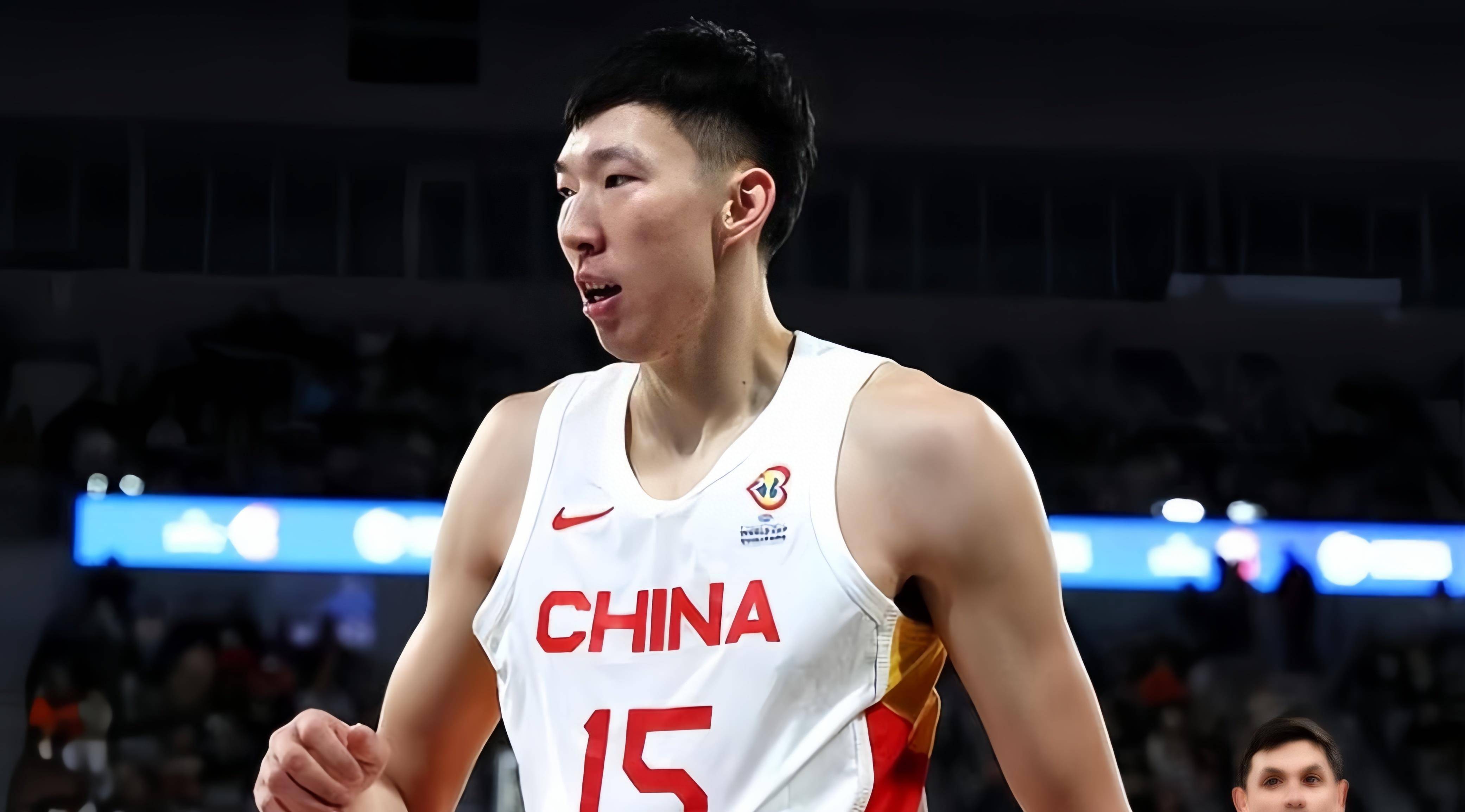 周琦18年亚运会个人集锦，对阵菲律宾砍下25分7盖帽(周琦2018亚运会数据)